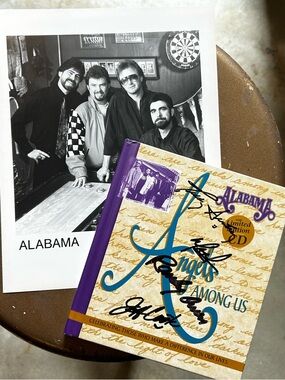 Alabama AUTOGRAPHED Limited  'Angels Among Us' CD Booklet & 8x10